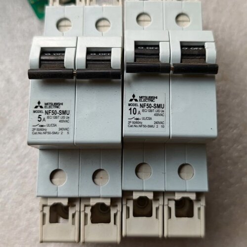 断路器++NF50-SMU 5A 成色如图，正常使议价及维修！
