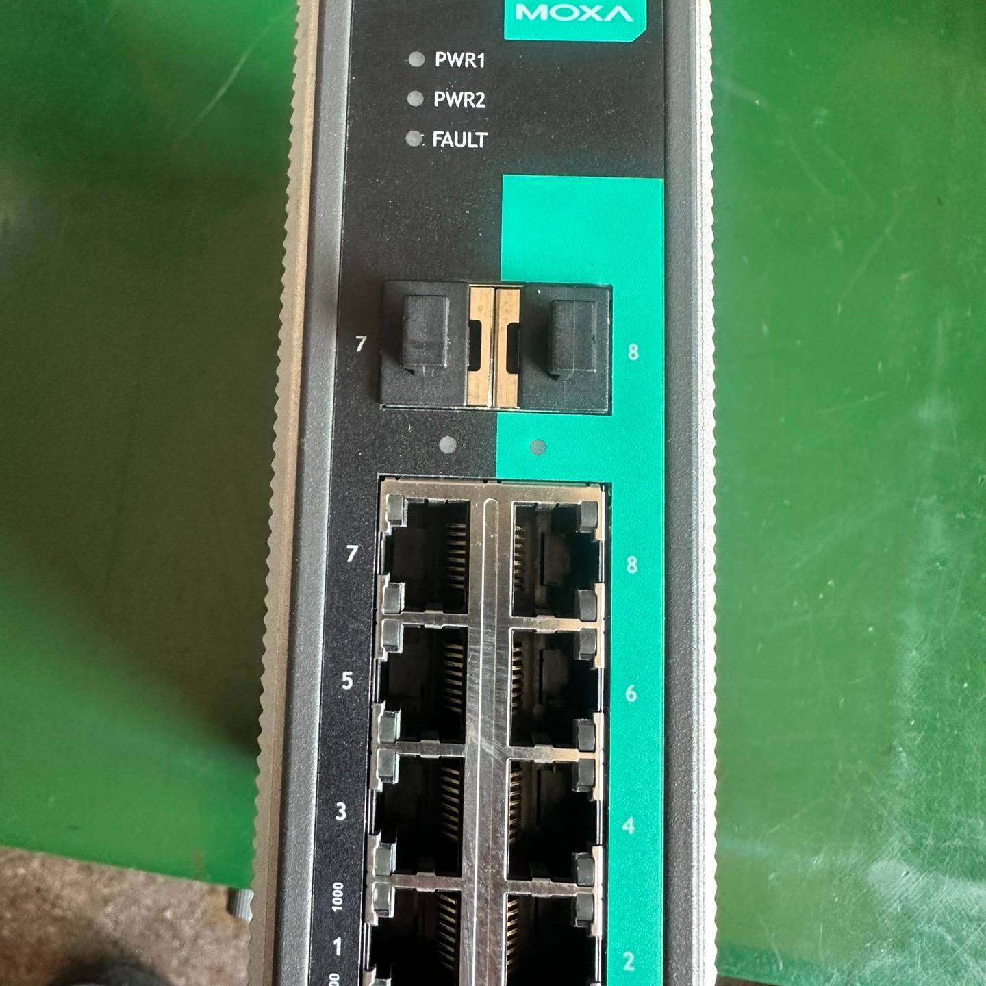 摩莎MOXA  EDS-G308-2FSP，8电2光议价 维修！！！