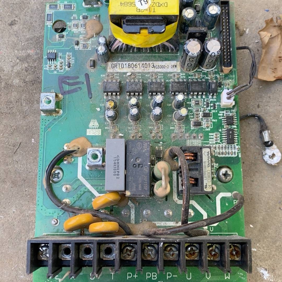 E1 上海格立特VC5000E 2.2KW 驱动议价 维修！！！