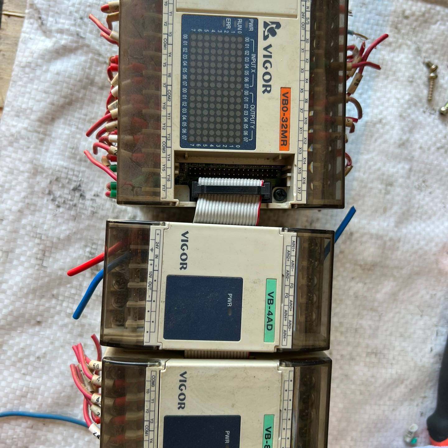 台湾VIGOR丰炜VB0-32MR 扩展VB-4AD议价 维修！！！