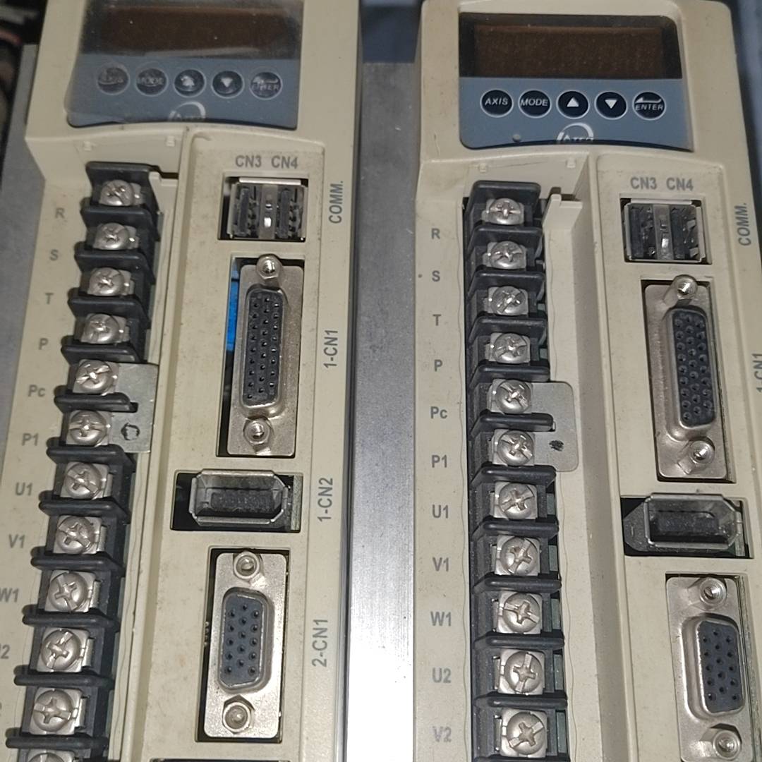 东元伺服驱动器JSDA-15A    TSTM3议价 维修！！！