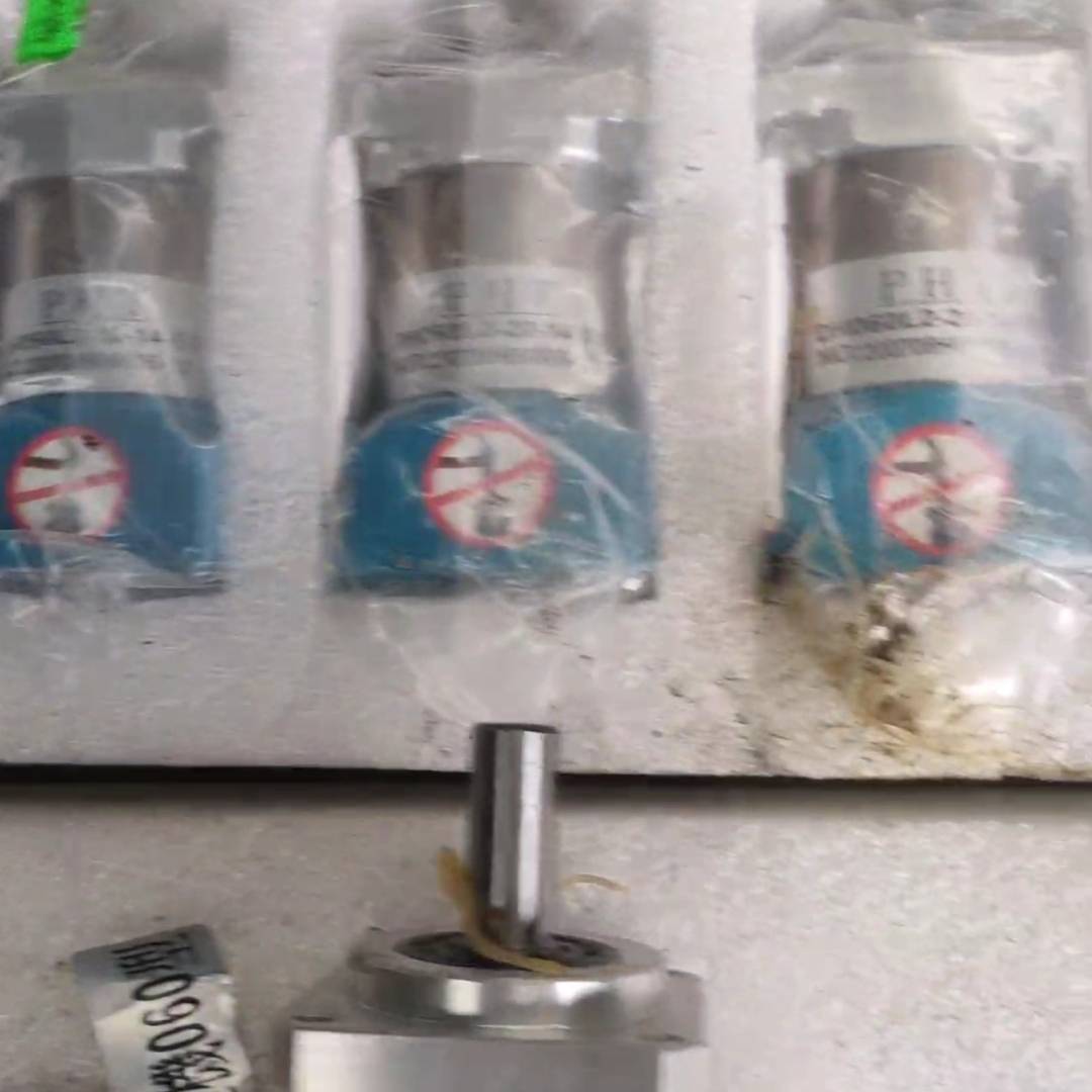 PHT60速比20纯新行星减速机6台议价 维修！！！