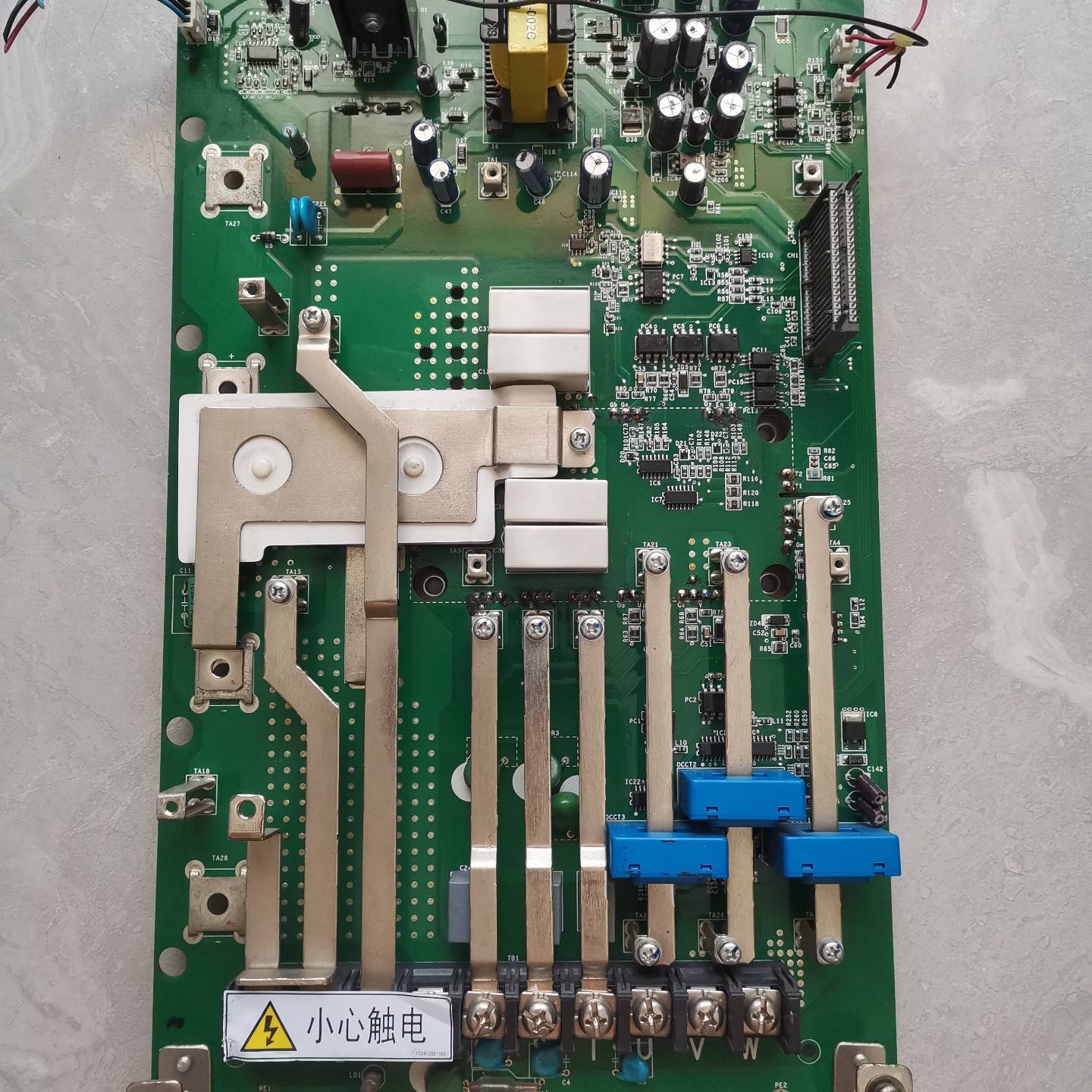 三肯变频器  S06-4A076-B议价 维修！！！