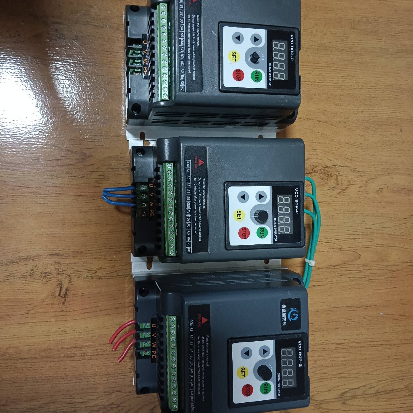 鑫盛达变频器XSD350-0.75G3，功议价 维修！！！
