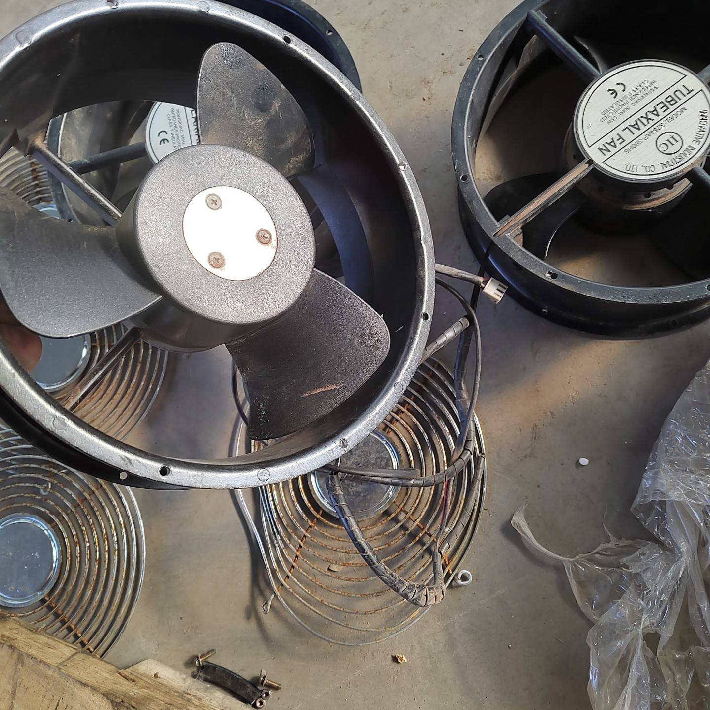 MODEL:S254AP-380HB风机包好的。议价 维修！！！