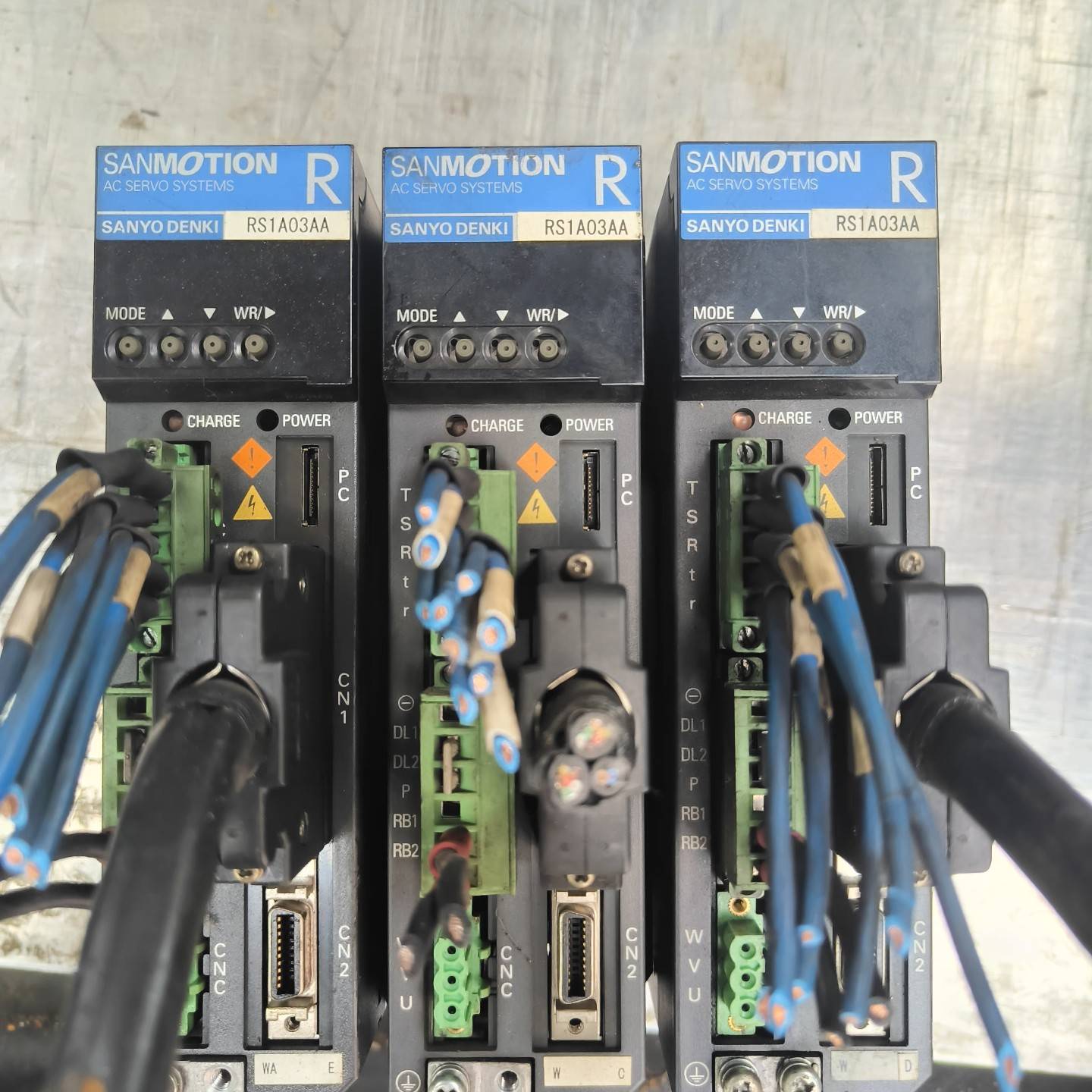 三洋伺服驱动器RS1A03AAWA.实物议价 维修！！！