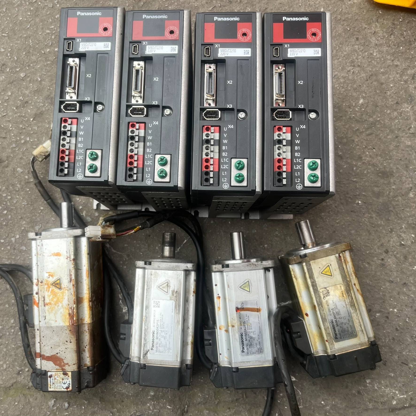 MBDJT2210驱动，MHMJ042P1S电机议价 维修！！！