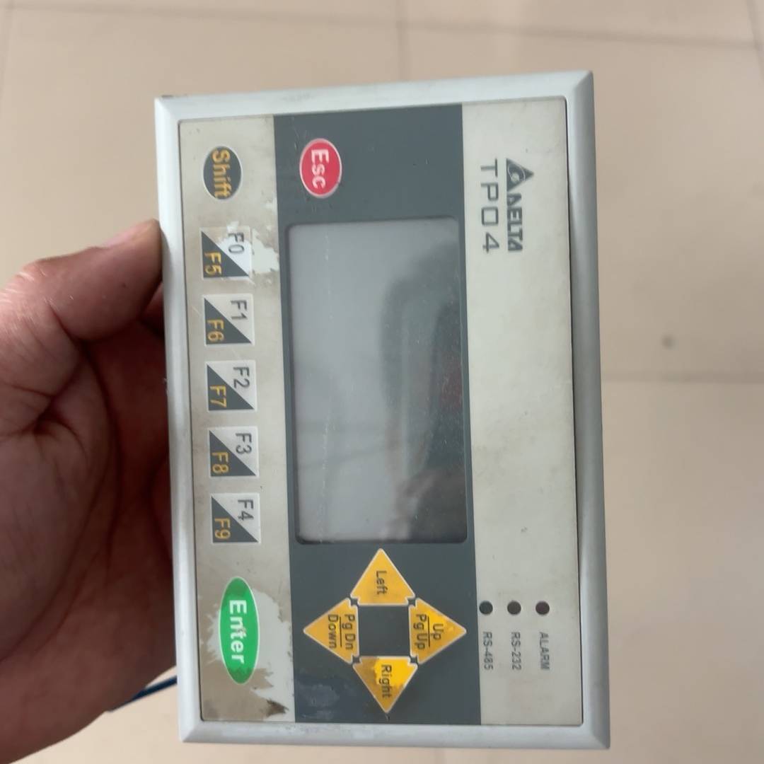 TP04G-AS2 显示屏，照片实拍成议价 维修！！！