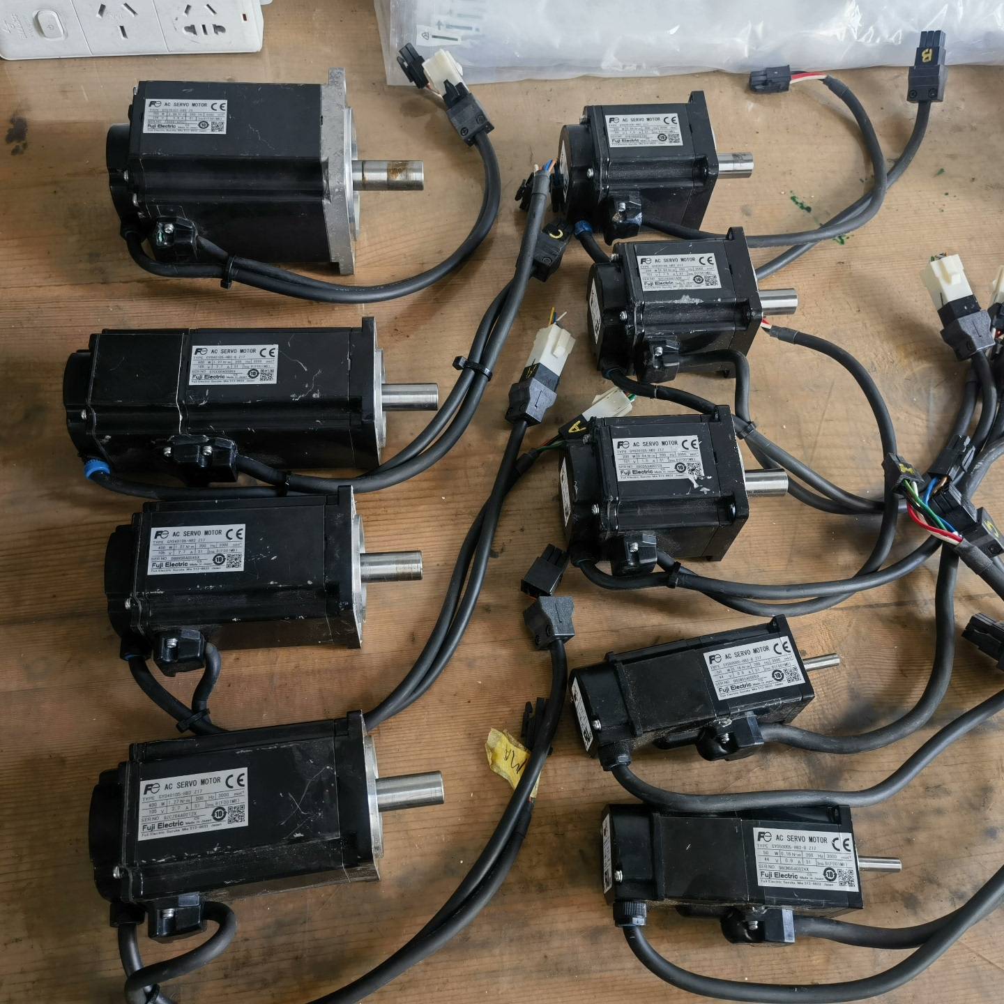 富士伺服驱动器RYT152D7-VS2-Z1 R议价 维修！！！