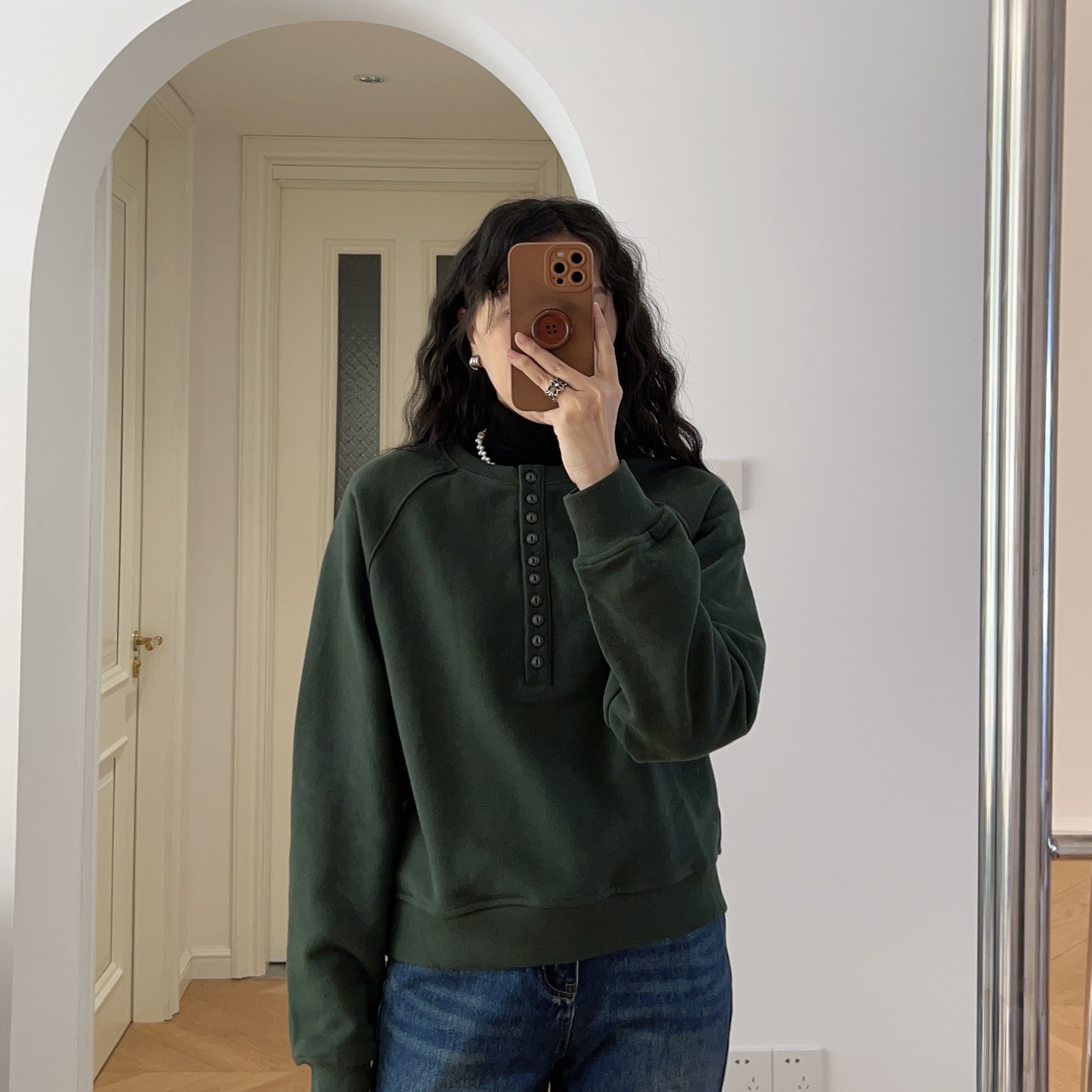 秋冬新款法式简约纯色亨利圆领插肩袖长袖短款卫衣上衣套头0.53KG