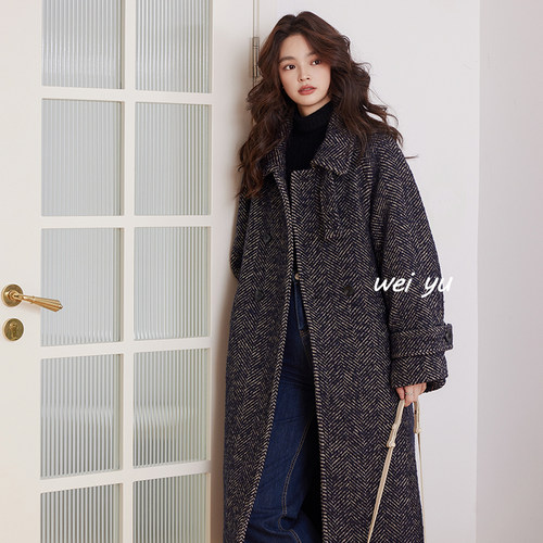 大码女装人字纹呢子大衣女