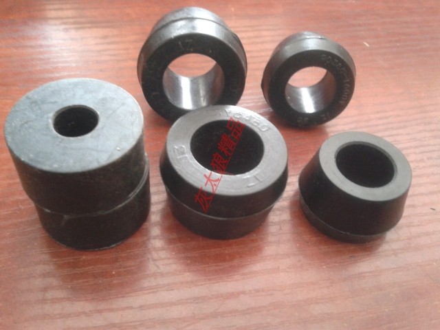 前减震器配件减震器胶套丰路秀吉