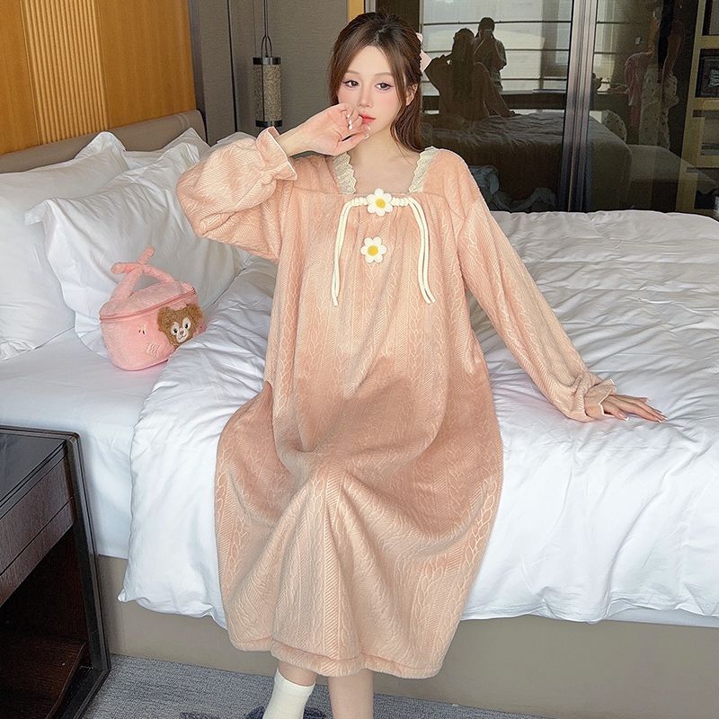睡衣女学生外穿胖MM200斤珊瑚绒加绒加厚法兰绒睡裙秋冬款连衣裙