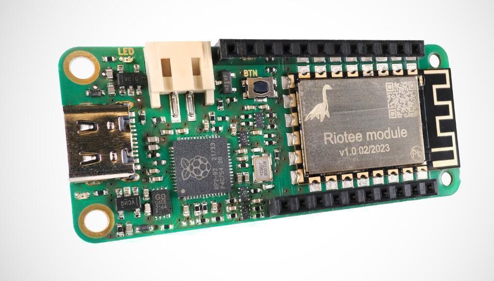 Riotee An open-source platform for the battery-free Internet