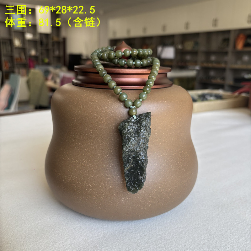 密度不错的戈壁料青玉原石