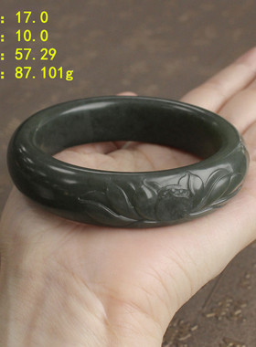 N57.29高密度脂份油青籽料青玉荷花手镯朕®有原皮开仓换图
