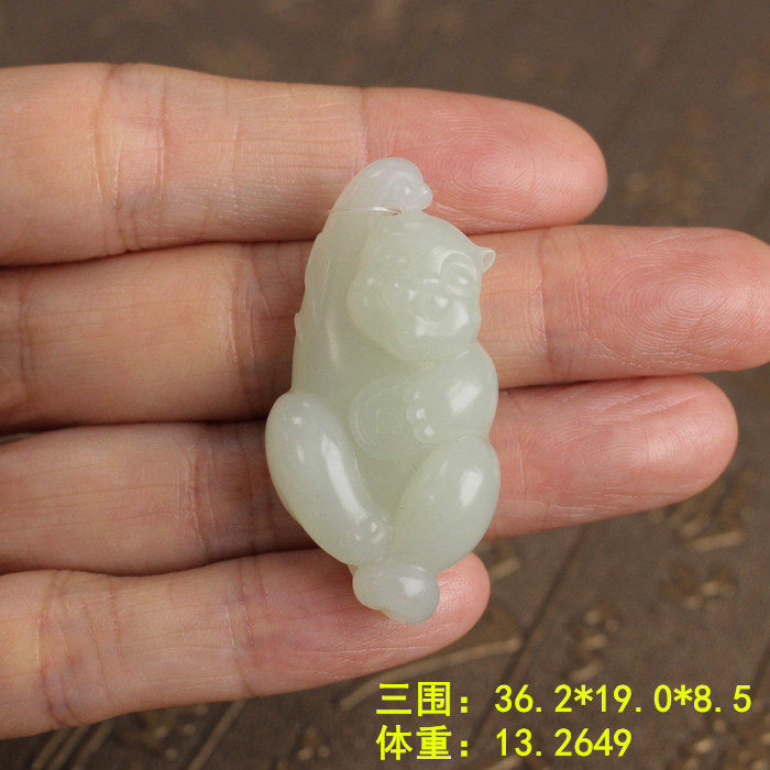 脂份很好的白玉籽料招财猫挂件
