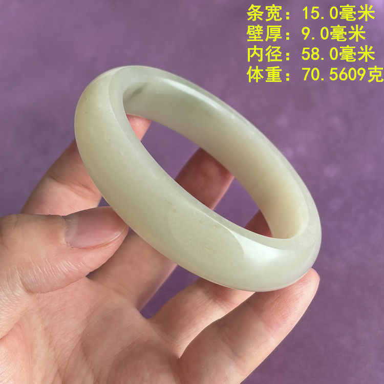 58.0脂糯的白玉籽料手镯