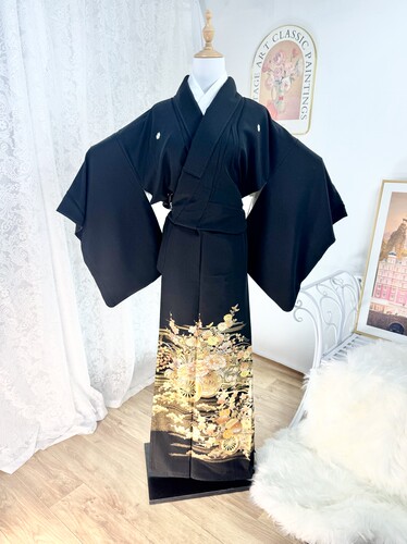 執漏!日本进口珍藏正统正绢刺绣黑留袖访问着和服中古微瑕疵特价