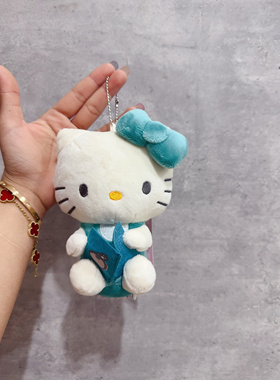 现货avail联名4月新款三丽鸥毛绒挂件联名限定挂件眼镜耳机看书