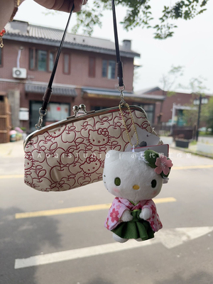 现货日本正版三丽鸥hellokitty抹茶和服樱花粉色kt猫玩偶毛绒挂件