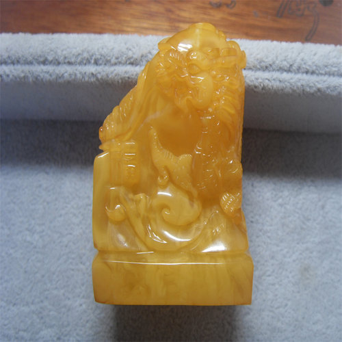 印章把玩摆件权威证书天然蜜蜡