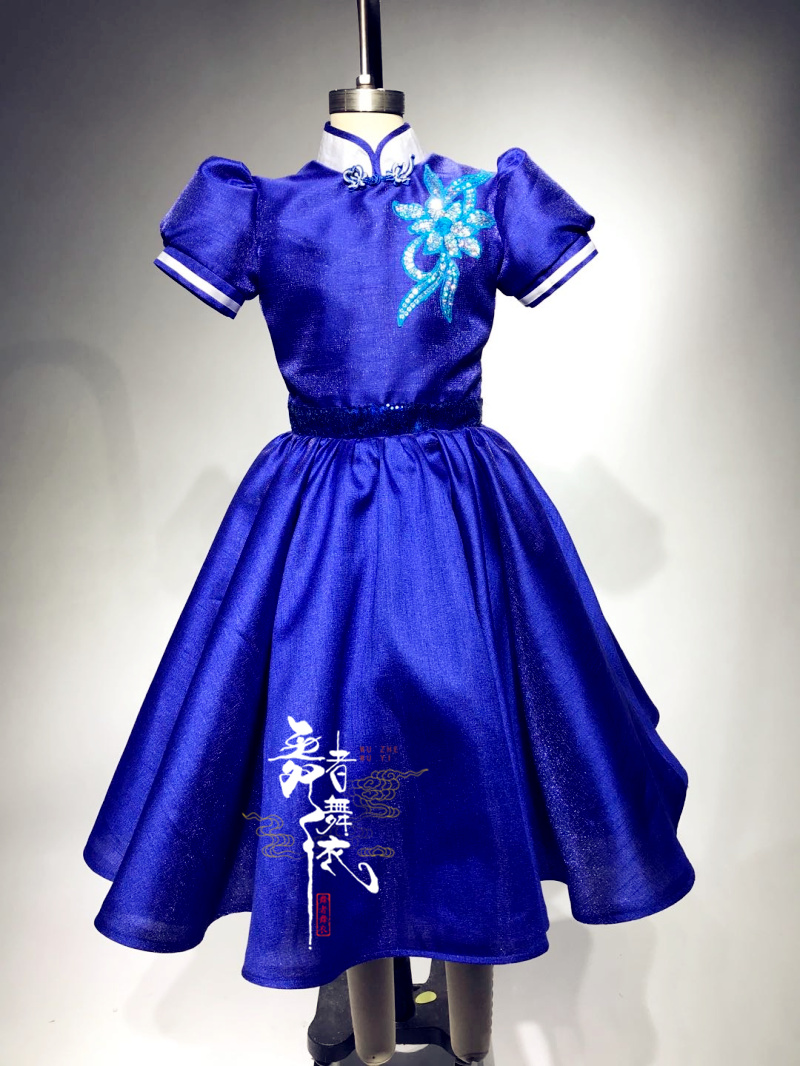 儿童合唱团学生演出服装定制礼服