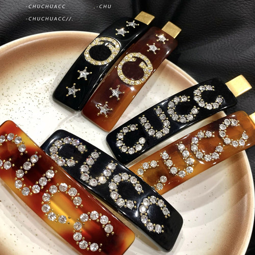 原版品质～韦雪同款G字母发夹