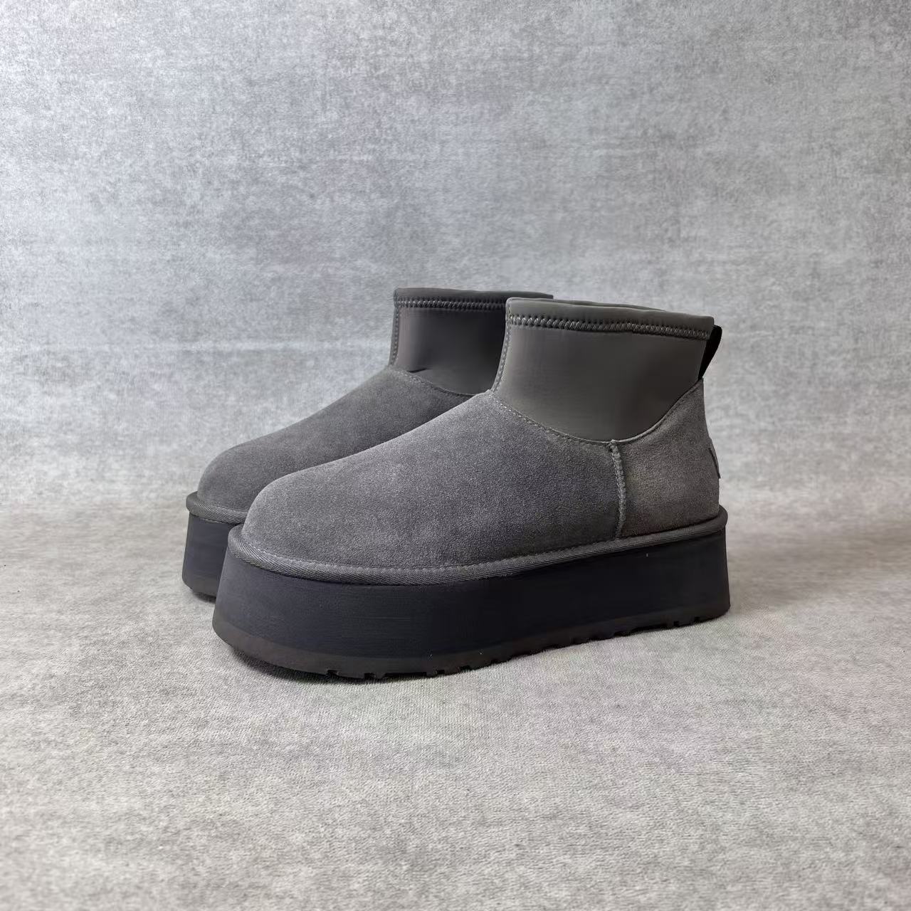 不退换 仅40 短筒 2色牛反羊毛厚底雪地靴