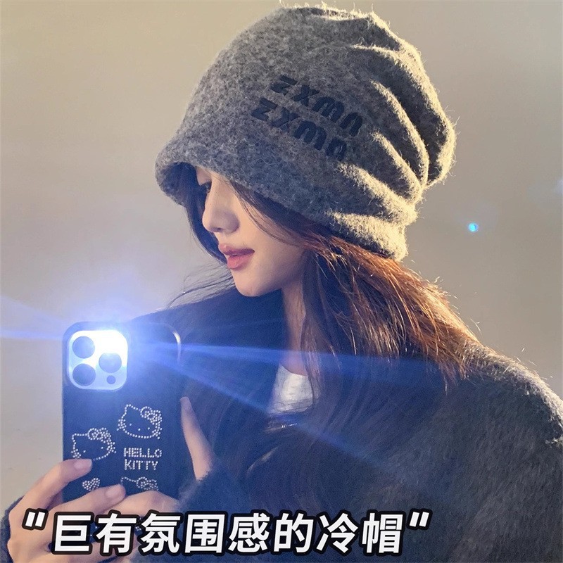慵懒风灰色堆堆帽显脸小