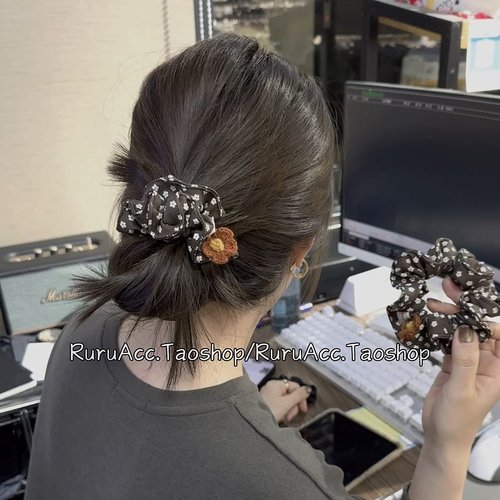 2026时尚ins小众韩系布艺咖色碎花大肠发圈小版发量少头绳马尾