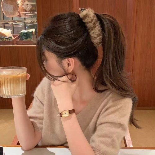 2026时尚韩系复古豹纹仿皮草香蕉夹女气质竖夹感毛绒扭扭夹后脑勺