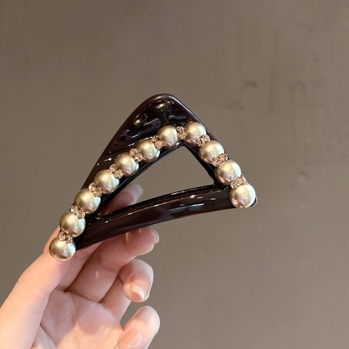 2026时尚新款小众设计三角珍珠抓夹感气质水钻马尾夹后脑勺通勤