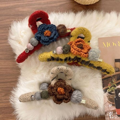 秋冬针织毛线花朵气质大号抓夹2025新款女发量大后脑勺鲨鱼夹