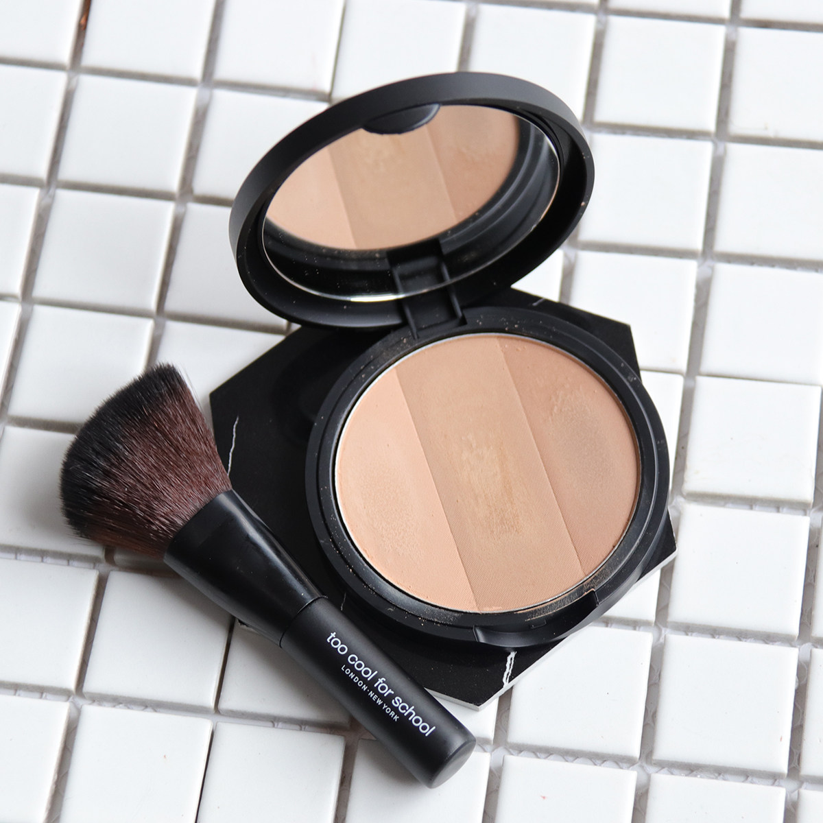 送修容刷 韩国toocoolforschool涂酷三色修容盘修容粉阴影鼻侧影