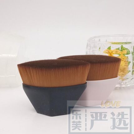 会员福利 便携式伸缩化妆刷花瓣散粉腮红粉底刷粉扑套装 会员免邮