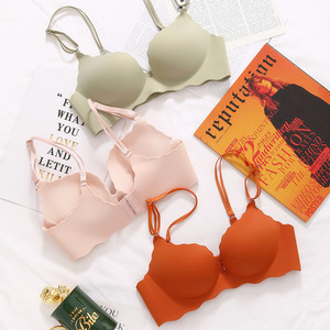 学生无痕无钢圈内衣套装