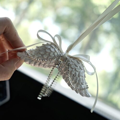 一珂芯原创高级感珠光翅膀挂件