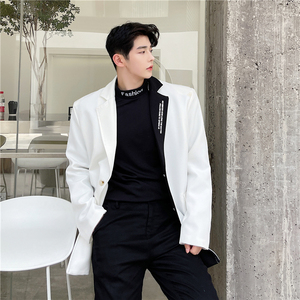 21秋新款時髦造型設(shè)計不對稱領(lǐng)口撞色印花寬松休閑西服TF68-P125圖片