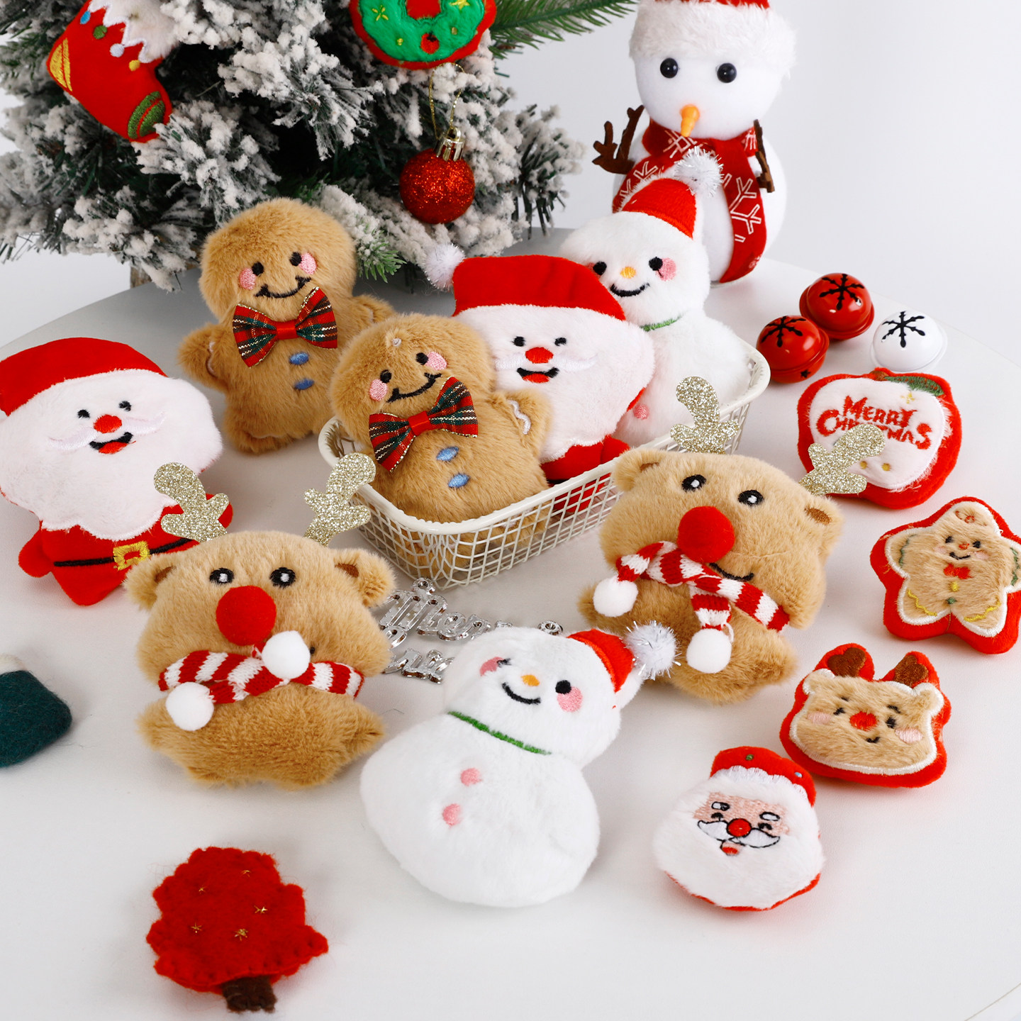 圣诞节卡通雪人配饰节日礼物