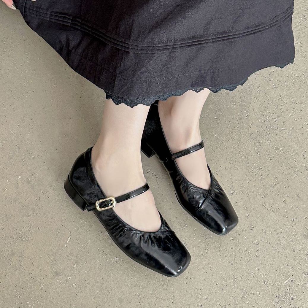 2025新款时尚百搭浅口单鞋