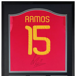 拉莫斯 2010世界杯西班牙队夺冠 亲笔签名足球服球衣 含SA证书