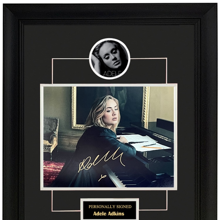 收藏 阿黛尔Adele 亲笔签名 照片裱框 含SA证书 21 英国歌手