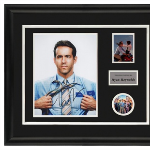 电影失控玩家瑞安雷诺兹亲笔签名照片剧照含证书裱框