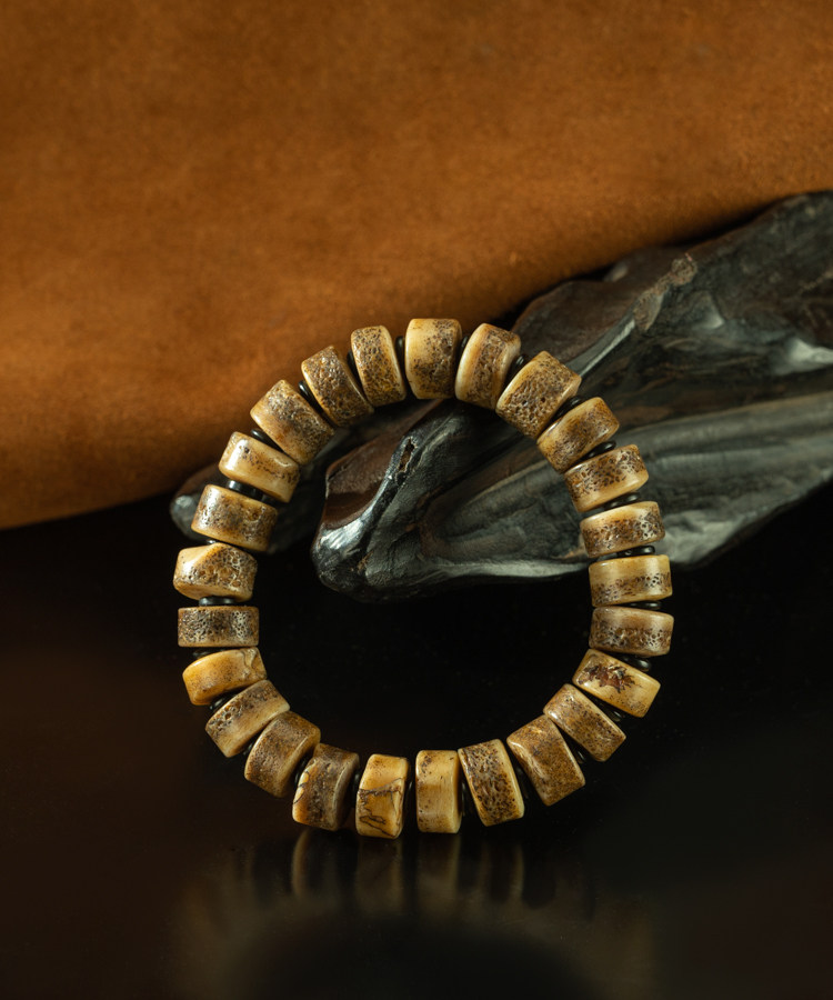 清代藏传竹巴噶举传承玉化老料厚片手钏佛珠手串精美首饰收藏品