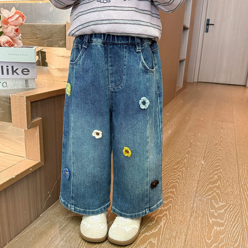 女童秋装牛仔裤2026新款儿童洋气韩版女孩春秋裤子花朵宽松直筒裤