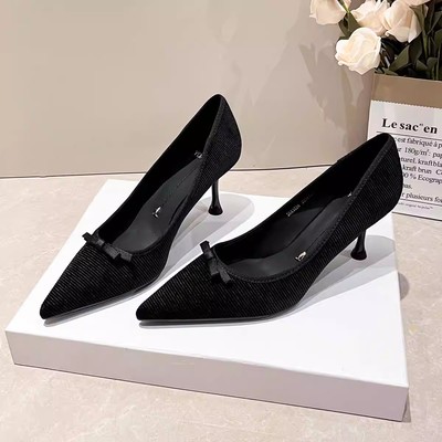 一代佳人2025秋季新款时尚蝴蝶结黑色灯芯绒高跟鞋女尖头细跟单鞋