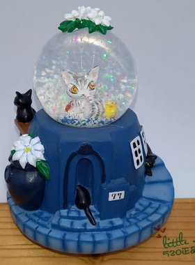 日本代购 达洋猫 蓝色街景 可爱水晶球装饰摆件