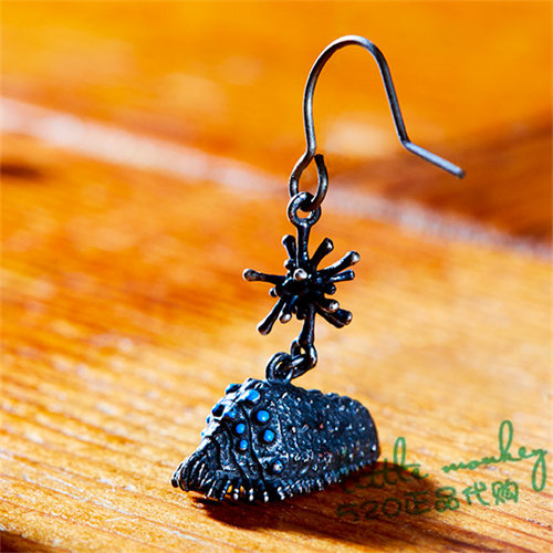 日本代购 风之谷 王虫 可爱 单边耳环 耳饰