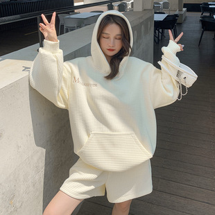 女装 时尚 纯色百搭连帽卫衣短裤 套装 气质两件套 2021早秋新款